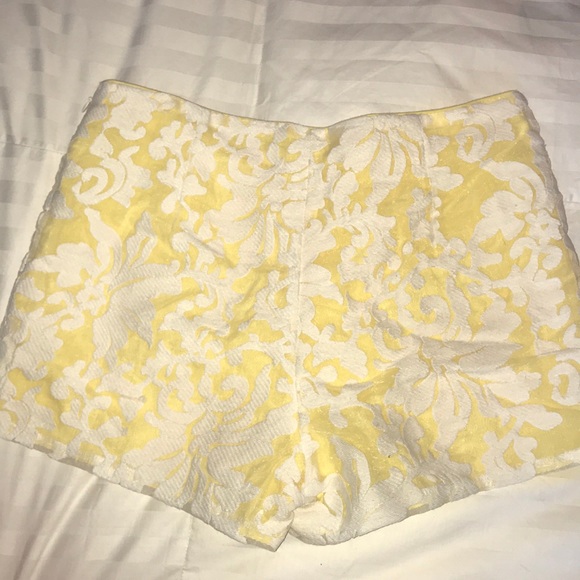 Pale yellow adorable shorts! - Picture 2 of 2